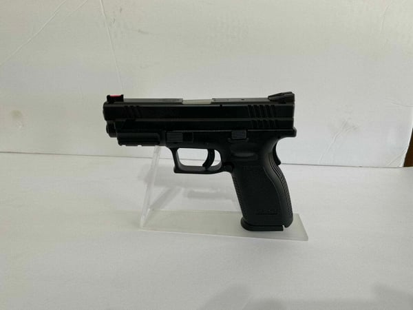 springfield armory xd 40sw left